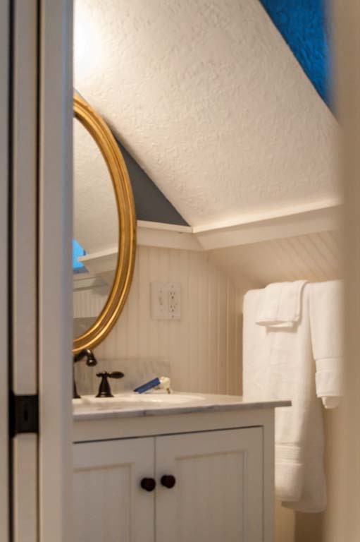 8537 East Black Point Road Syracuse, IN 46567 - Photo 24 of 25 Gallery Image 24