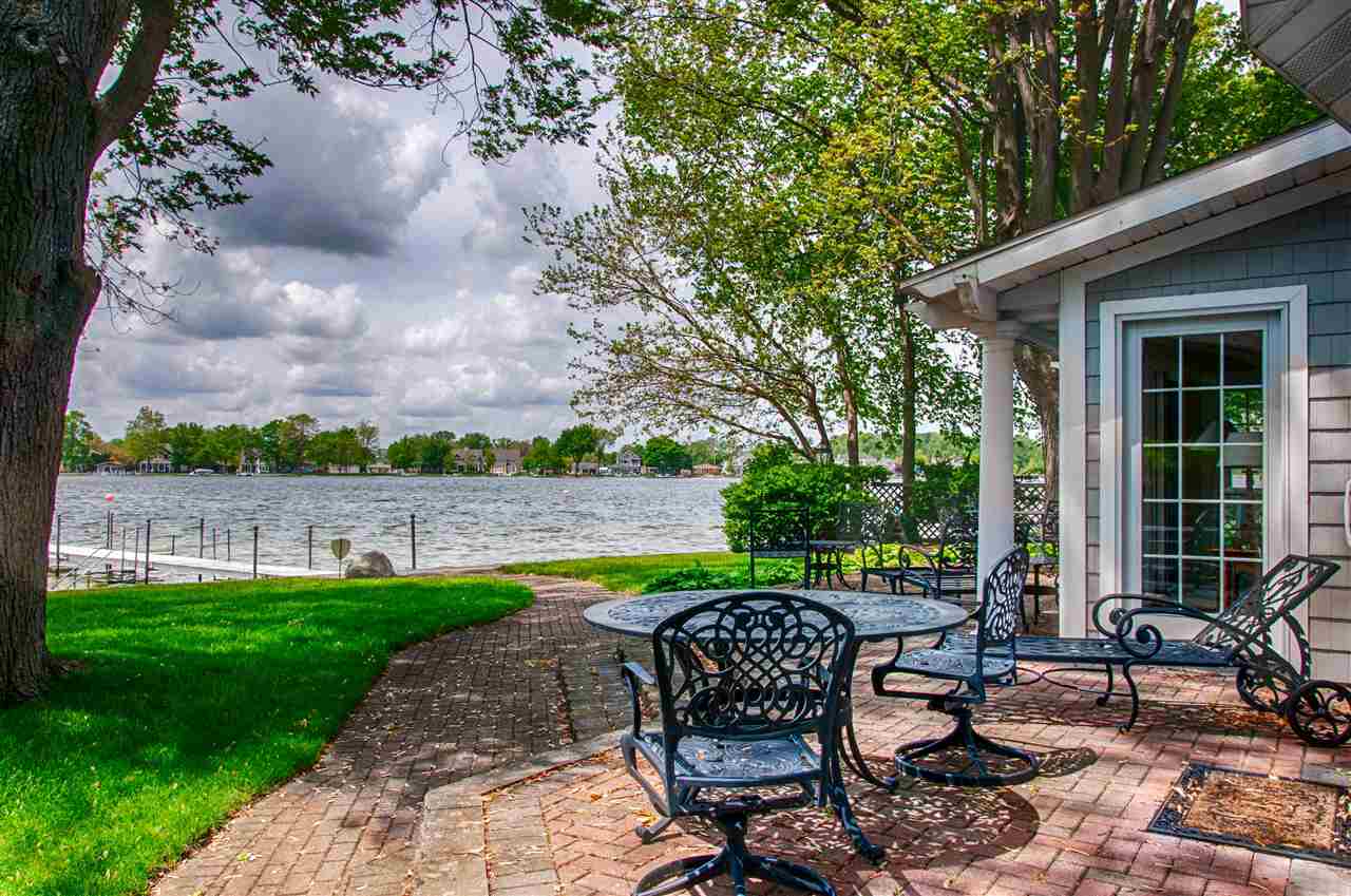 8537 East Black Point Road Syracuse, IN 46567 - Photo 4 of 25 Gallery Image 4