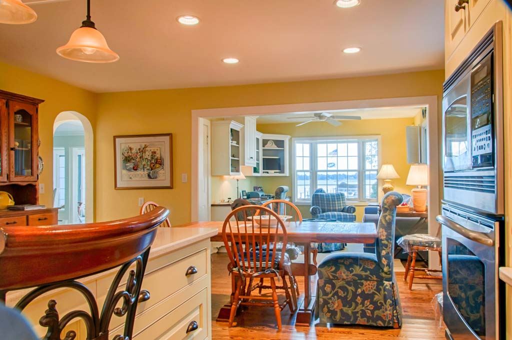 8537 East Black Point Road Syracuse, IN 46567 - Photo 10 of 25 Gallery Image 10