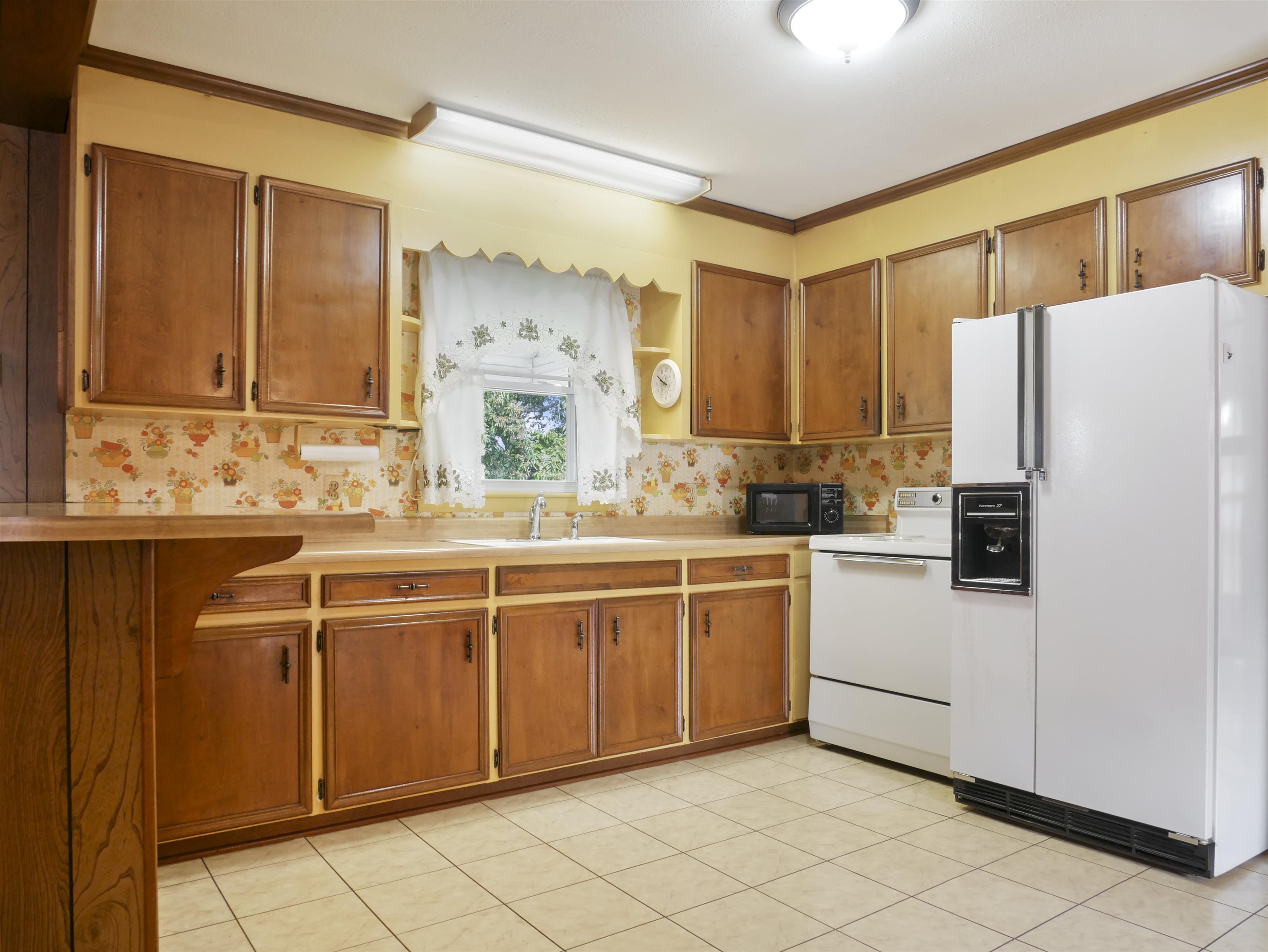 137 Turner Barton Road Landrum, SC 29356 - Photo 8 of 34 Kitchen