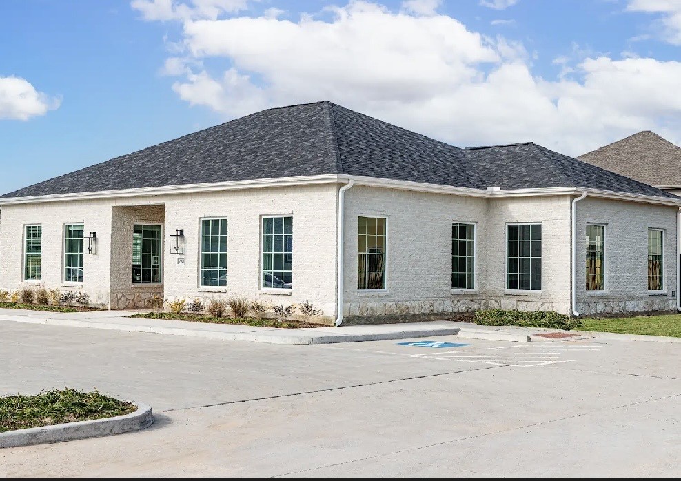 9826 Clifden Street Rosharon, TX 77583 - Photo 3 of 16