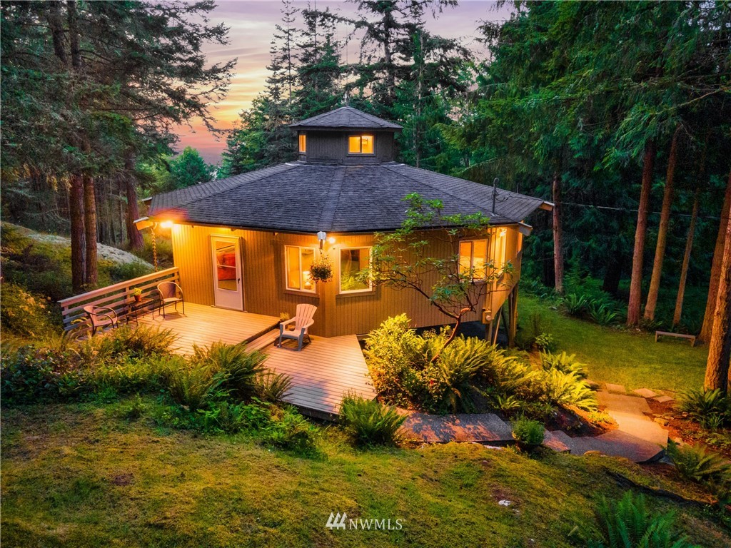 3625 Green Cliffs Road Anacortes, WA 98221 - Photo 1 of 26