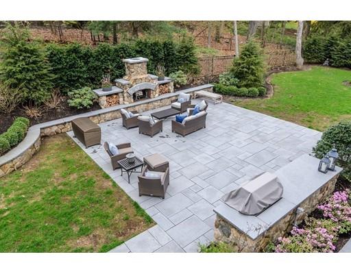 60 Suffolk Road Wellesley, MA 02481 - Photo 25 of 30