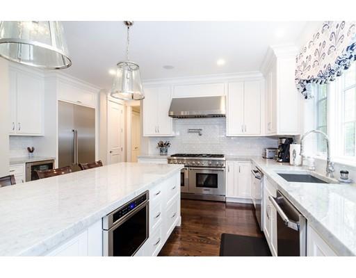 60 Suffolk Road Wellesley, MA 02481 - Photo 5 of 30