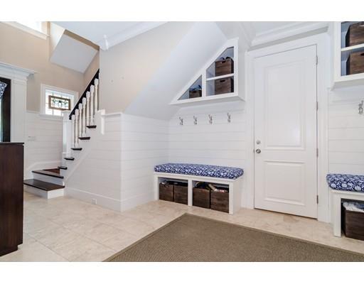 60 Suffolk Road Wellesley, MA 02481 - Photo 7 of 30