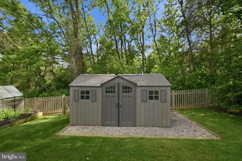 $1,050,000 | 4716 Hornbeam Drive, Rockville, MD 20853