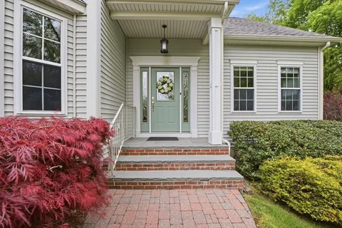 $789,500 | 10 Turner Lane, Sturbridge, MA 01566