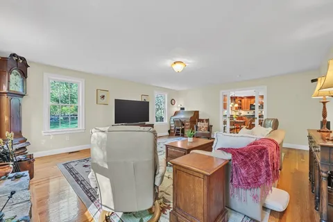 $789,500 | 10 Turner Lane, Sturbridge, MA 01566