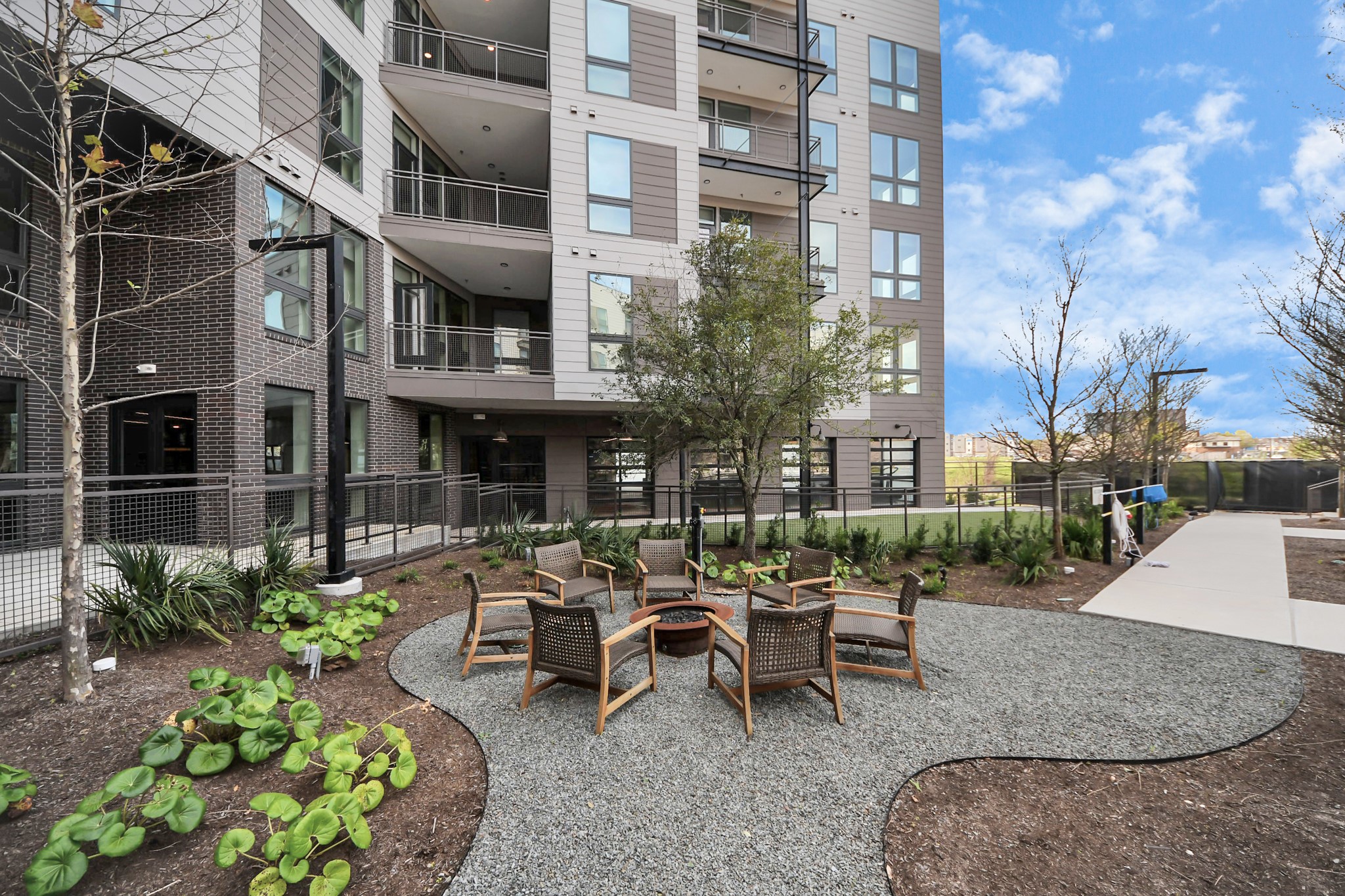 2810 Riverby Road, Unit 119 Houston, TX 77020 - Photo 2 of 38 a row of furniture in front of building