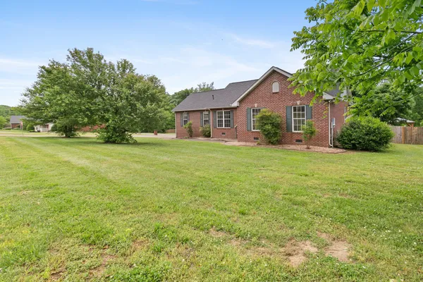 $469,900 | 8001 Anna Court, Greenbrier, TN 37073