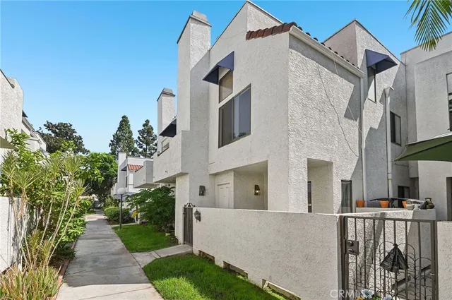 $560,000 | 602 Park Shadow Court, Baldwin Park, CA 91706