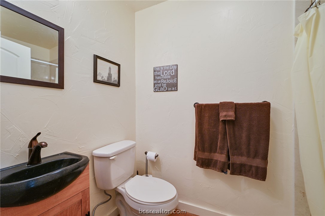 6422 Minter Spring Road College Station, TX 77845 - Photo 28 of 40 Third full bathroom located in the bunk house offers a toilet, sink and walk-in shower