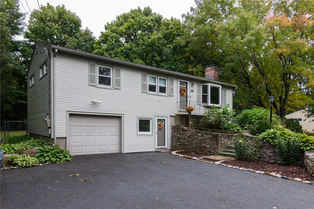 46 S Road North Kingstown, RI 02852 - Photo 2 of 39 Gallery Image 2