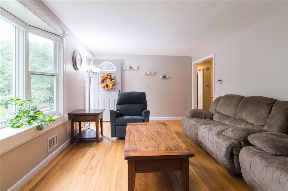 46 S Road North Kingstown, RI 02852 - Photo 6 of 39 Gallery Image 6