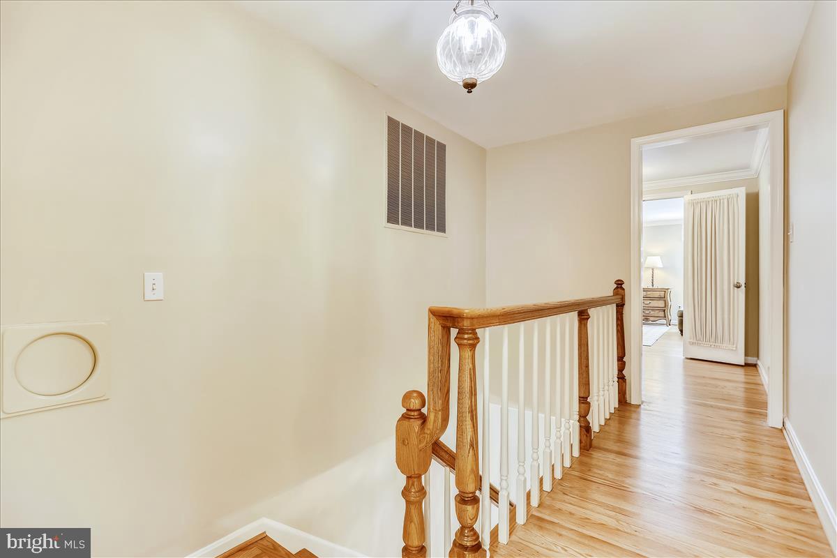 8716 Cold Spring Road Potomac, MD 20854 - Photo 22 of 64