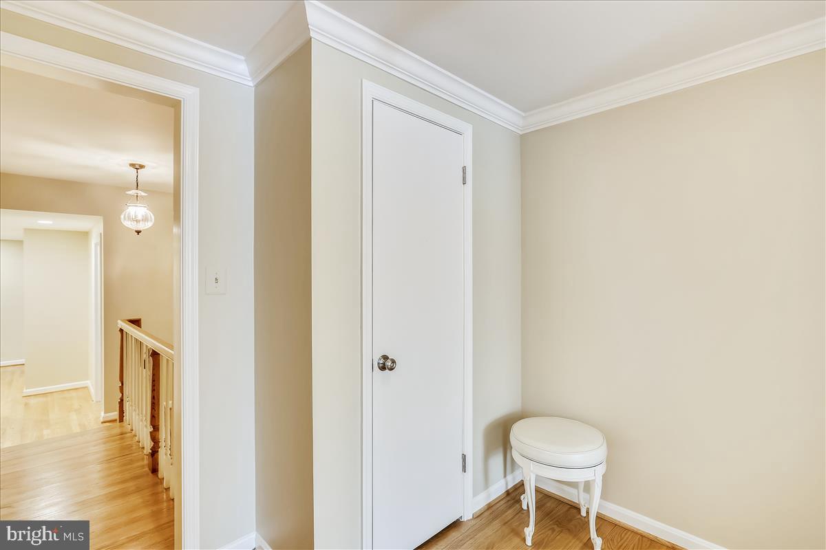 8716 Cold Spring Road Potomac, MD 20854 - Photo 23 of 64