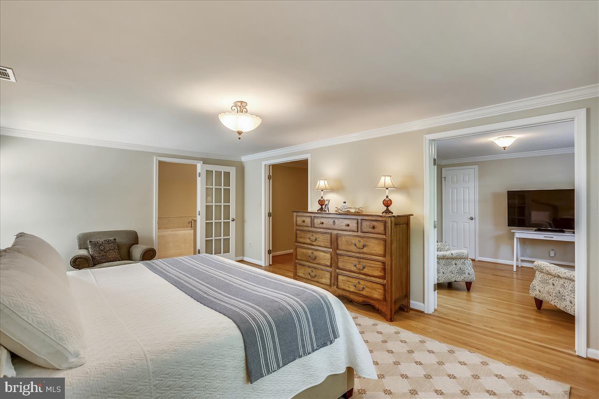 8716 Cold Spring Road Potomac, MD 20854 - Photo 27 of 64