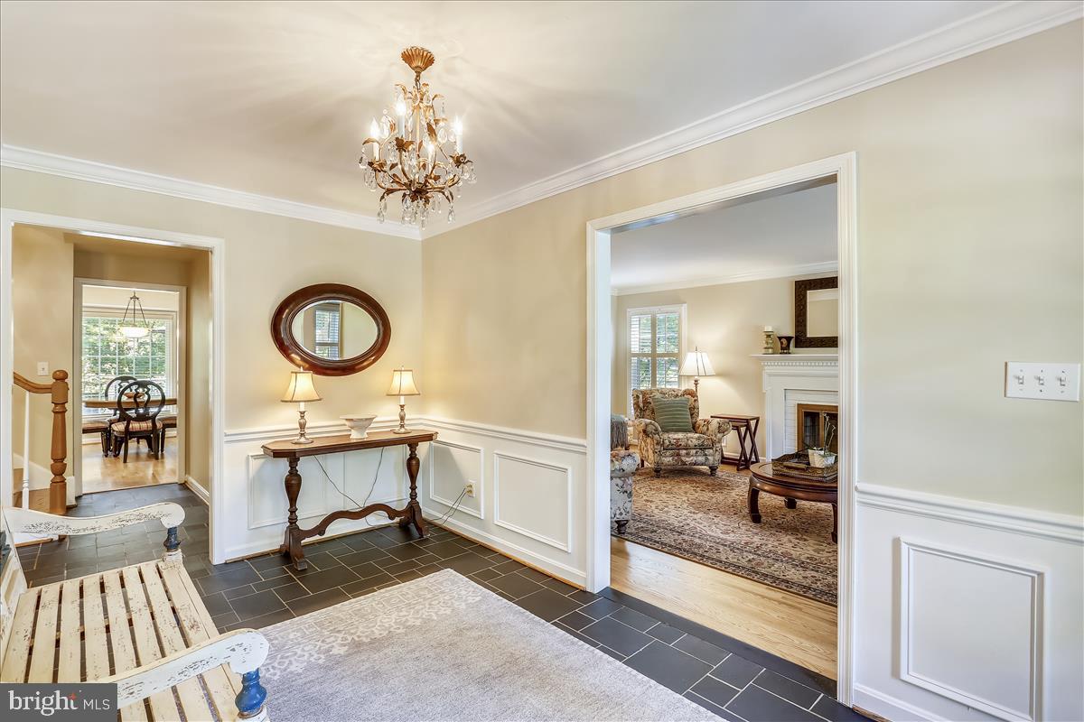 8716 Cold Spring Road Potomac, MD 20854 - Photo 4 of 64