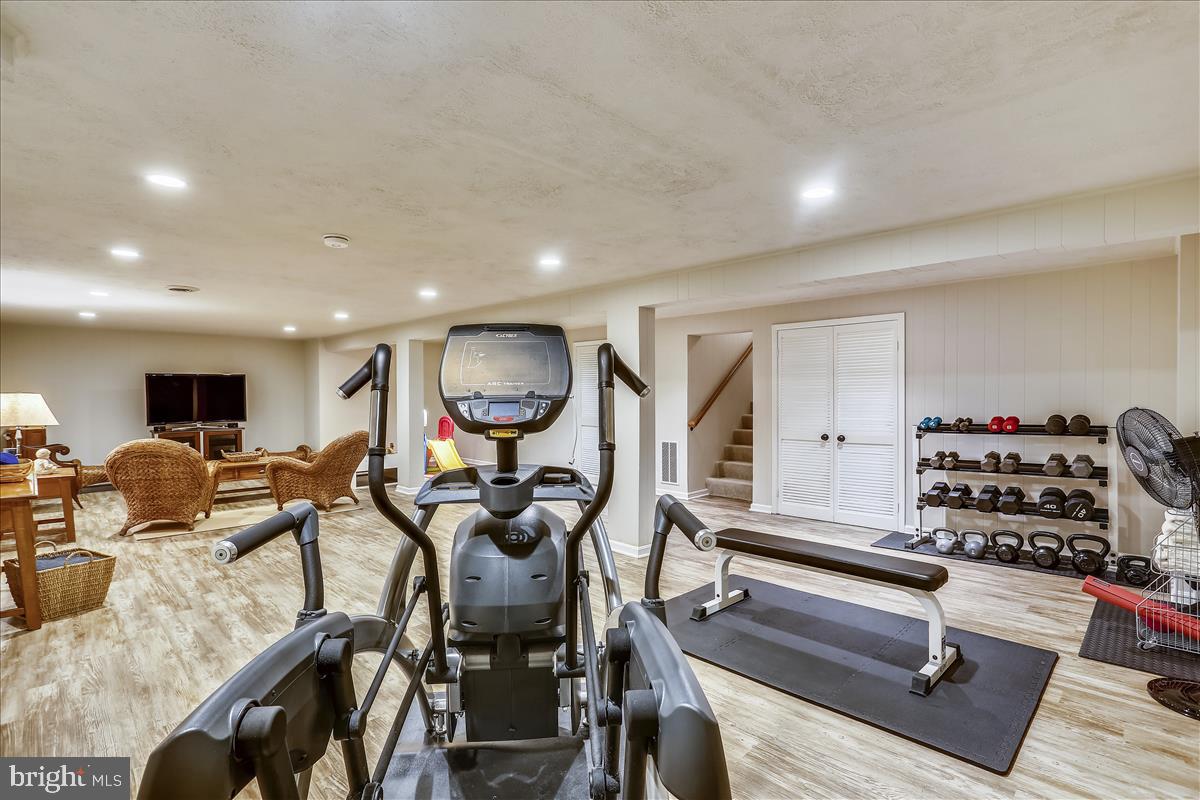 8716 Cold Spring Road Potomac, MD 20854 - Photo 45 of 64