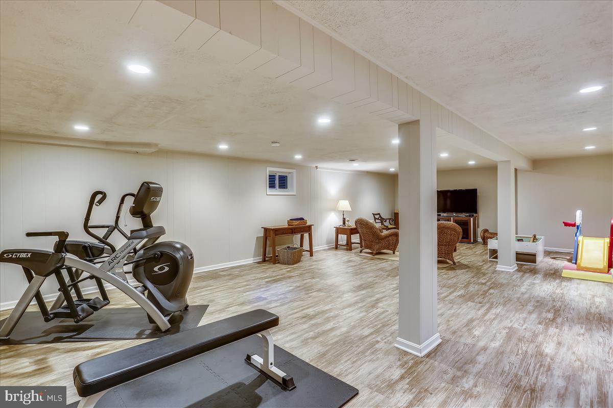 8716 Cold Spring Road Potomac, MD 20854 - Photo 46 of 64