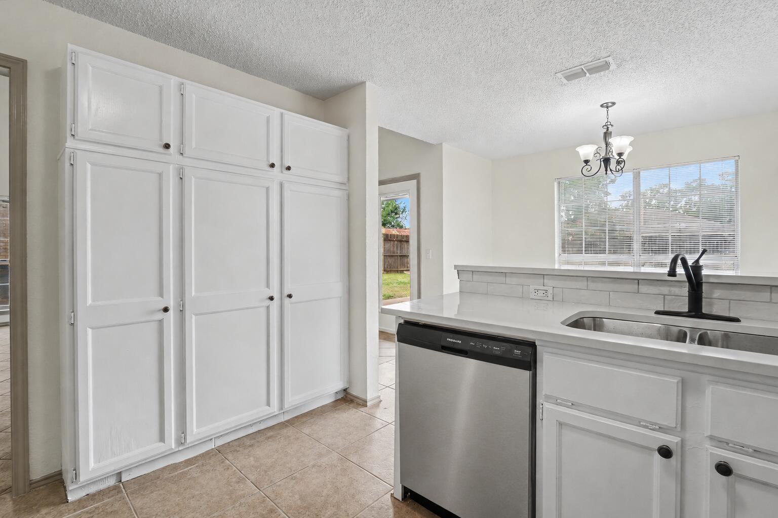 5504 96th Street Lubbock, TX 79424 - Photo 9 of 22 ChatGPT Image Jul 14, 2026 at 06_43_28 P