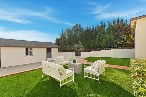 $4,800 | 274 West Laurel Avenue, Sierra Madre, CA 91024