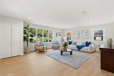 $4,800 | 274 West Laurel Avenue, Sierra Madre, CA 91024