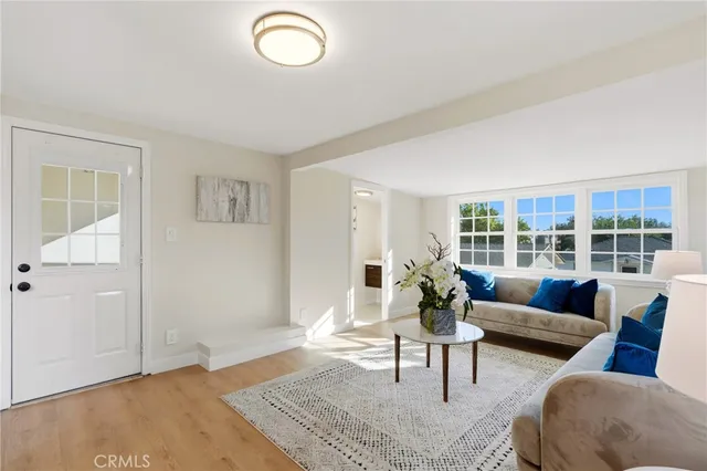 $4,800 | 274 West Laurel Avenue, Sierra Madre, CA 91024