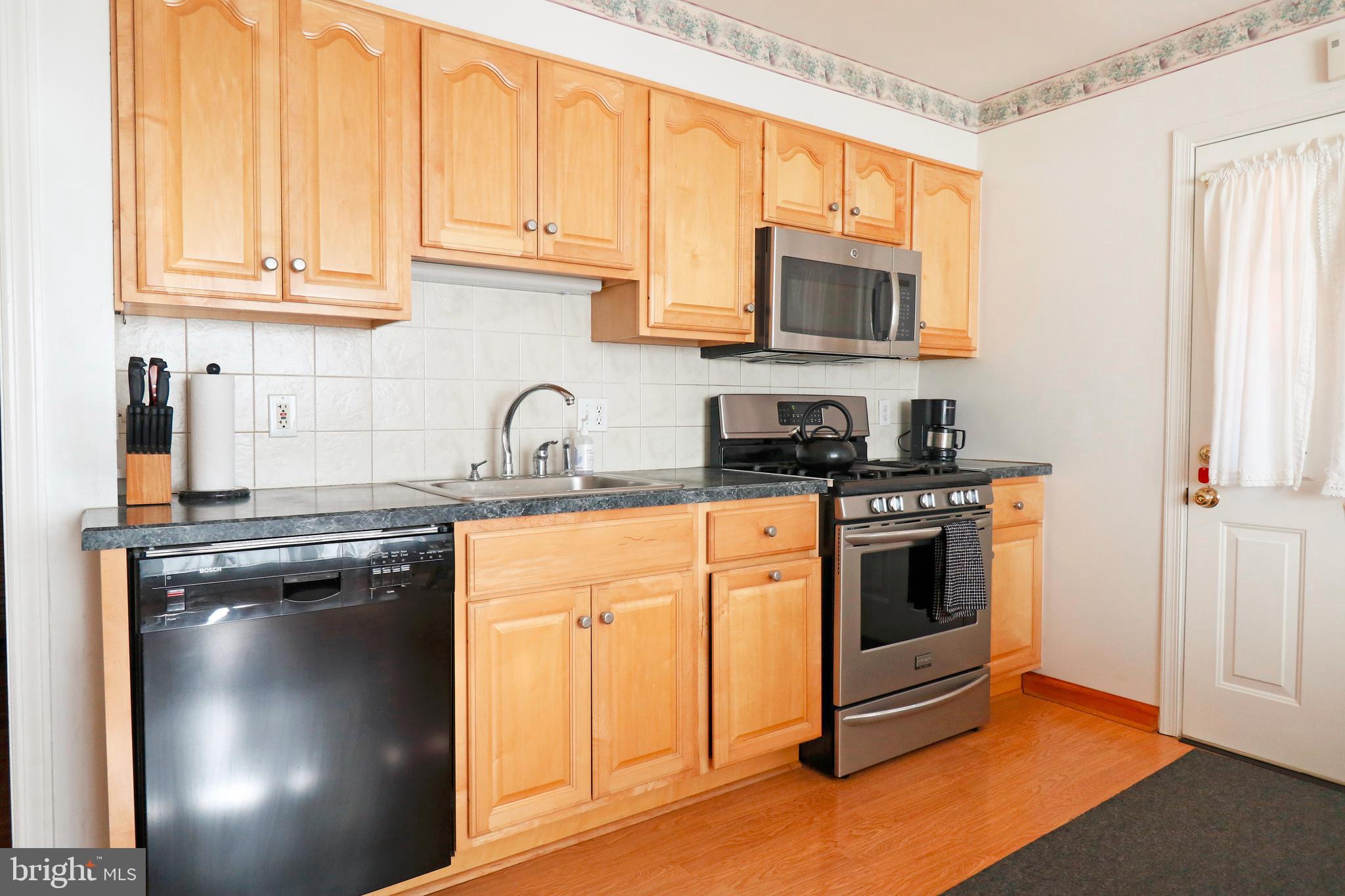 429 Granite Terrace Springfield, PA 19064 - Photo 15 of 30 Kitchen