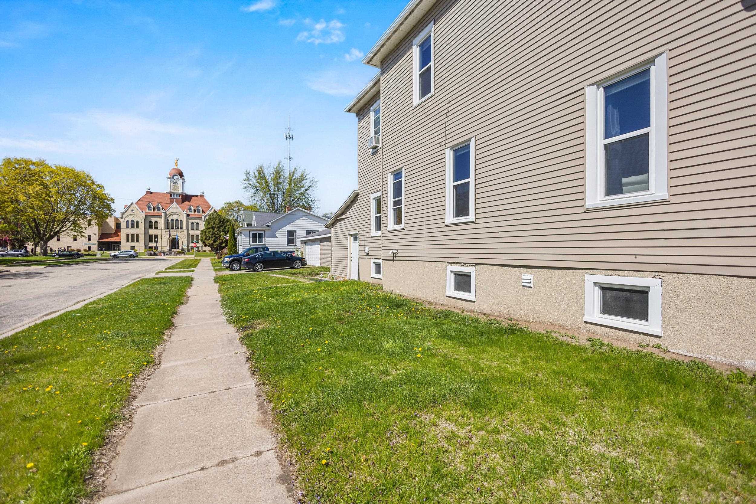 303 Congress Street Oconto, WI 54153 - Photo 28 of 46