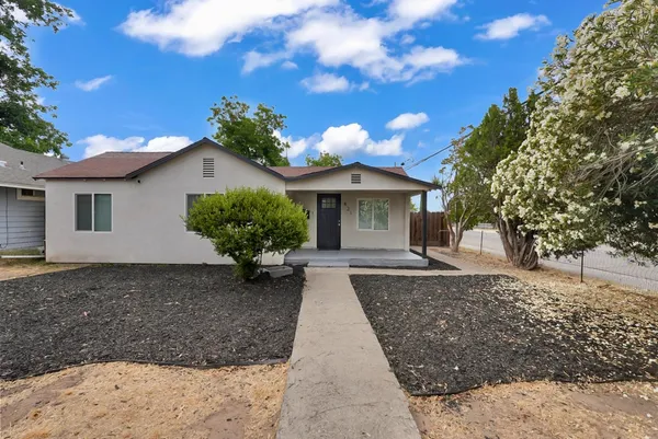 $349,000 | 421 Orange Avenue, Chowchilla, CA 93610