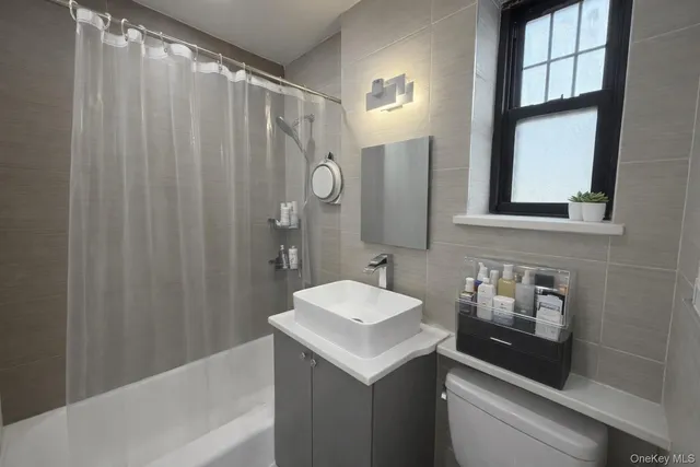 $475,000 | 71-17 Park Drive East, Unit B | Kew Gardens Hills