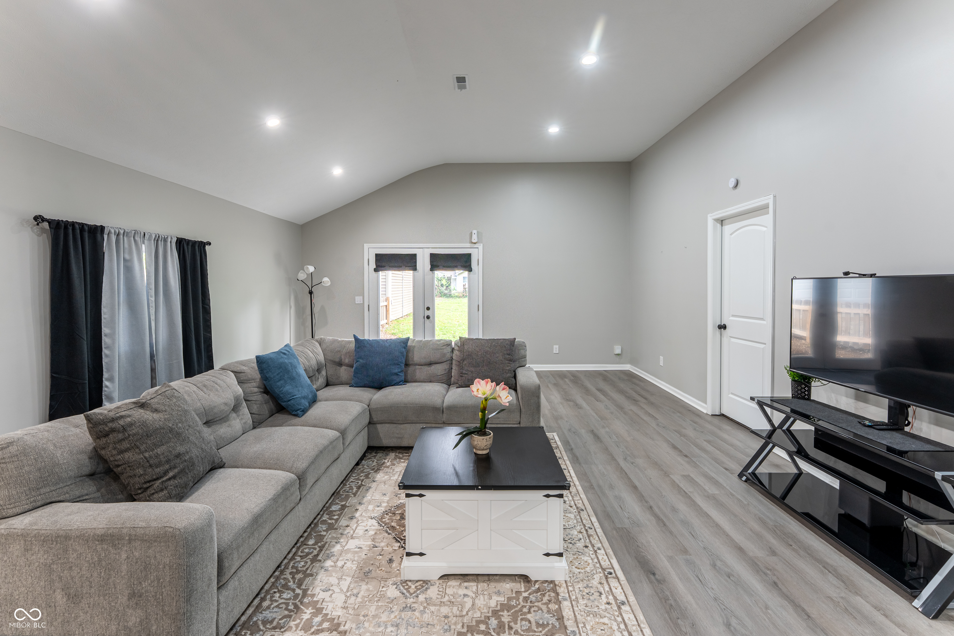 4024 Cossell Road Indianapolis, IN 46222 - Photo 11 of 30