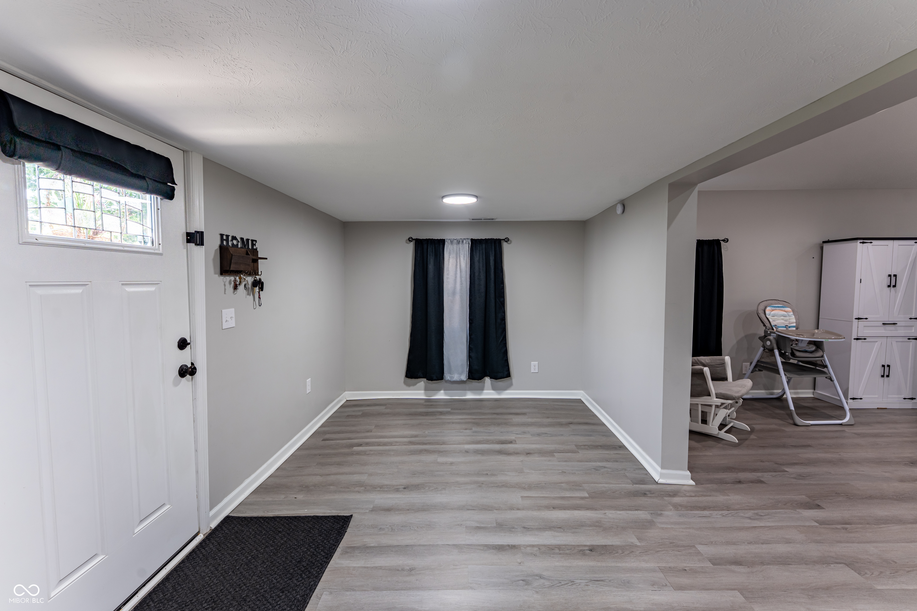 4024 Cossell Road Indianapolis, IN 46222 - Photo 5 of 30