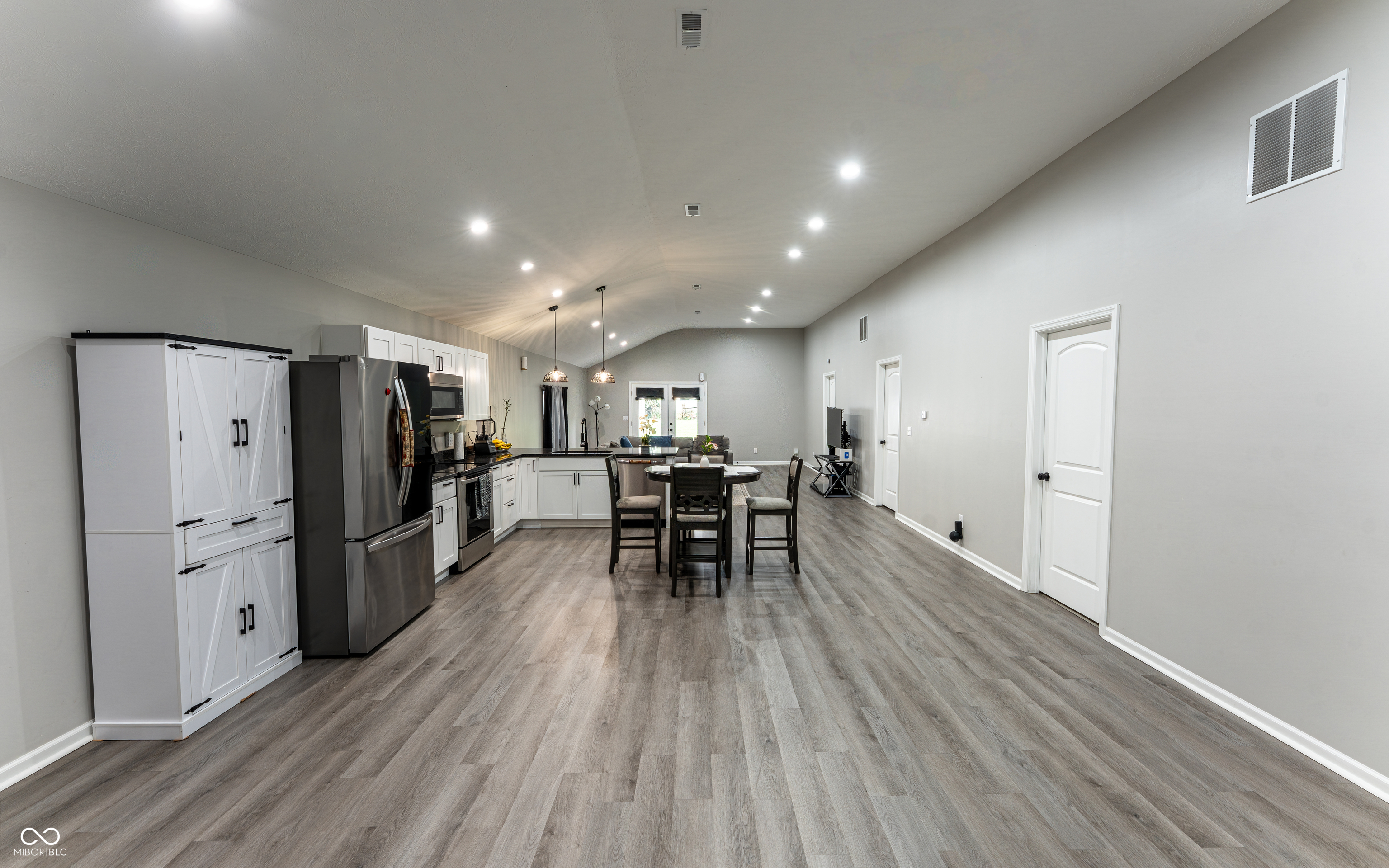 4024 Cossell Road Indianapolis, IN 46222 - Photo 6 of 30