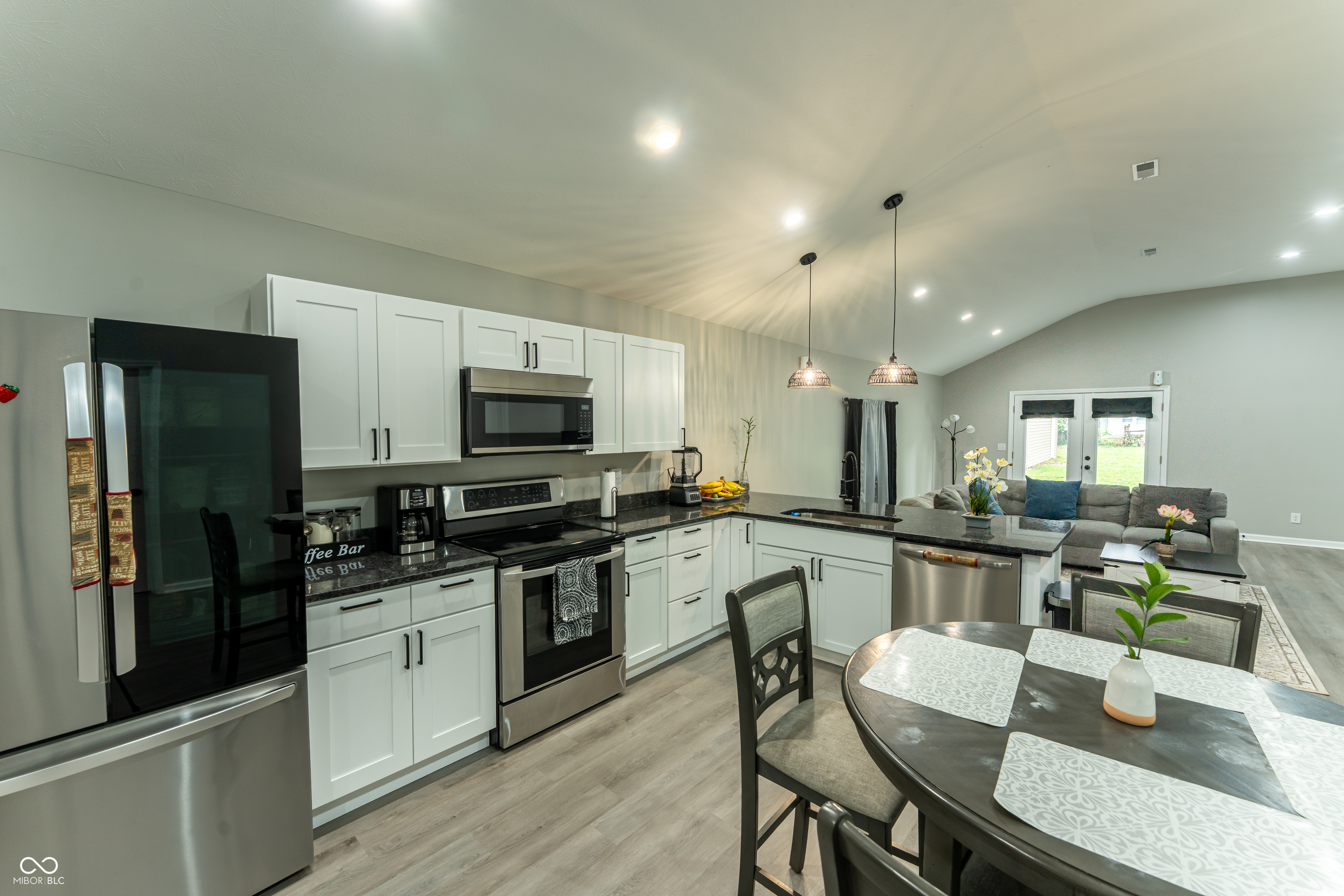 4024 Cossell Road Indianapolis, IN 46222 - Photo 7 of 30