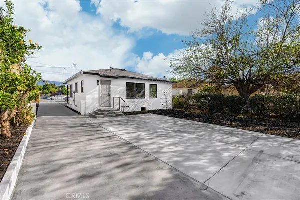 $475,000 | 1287 West 8th Street, San Bernardino, CA 92411