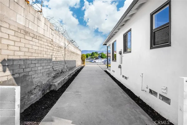 $475,000 | 1287 West 8th Street, San Bernardino, CA 92411