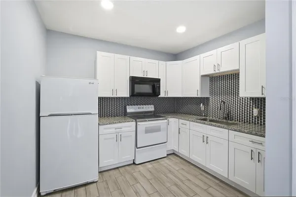 $1,300 | 1411 East 24th Avenue, Unit B, Tampa, FL 33605