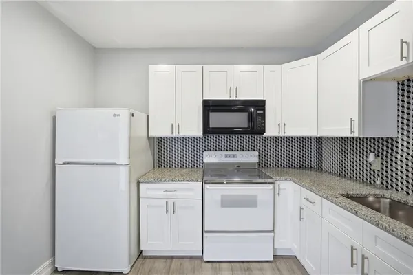 $1,300 | 1411 East 24th Avenue, Unit B, Tampa, FL 33605