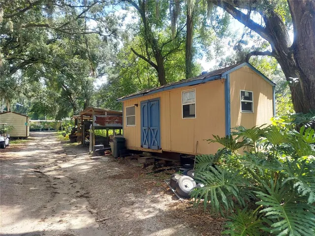 $575,000 | 453 West Dr Martin Luther King Jr Boulevard, Seffner, FL 33584
