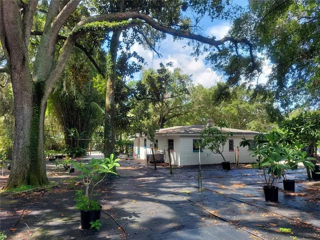 $575,000 | 453 West Dr Martin Luther King Jr Boulevard, Seffner, FL 33584