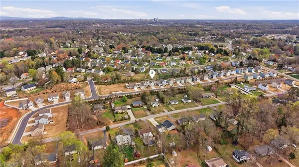 $347,000 | 1891 Gatehouse Vw Drive, Winston-Salem, NC 27127