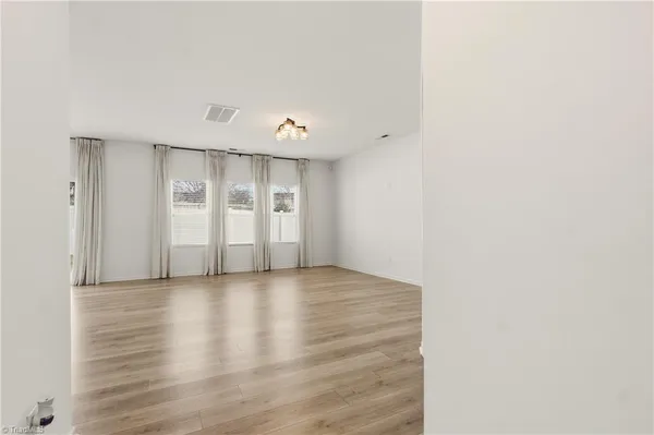 $347,000 | 1891 Gatehouse Vw Drive, Winston-Salem, NC 27127