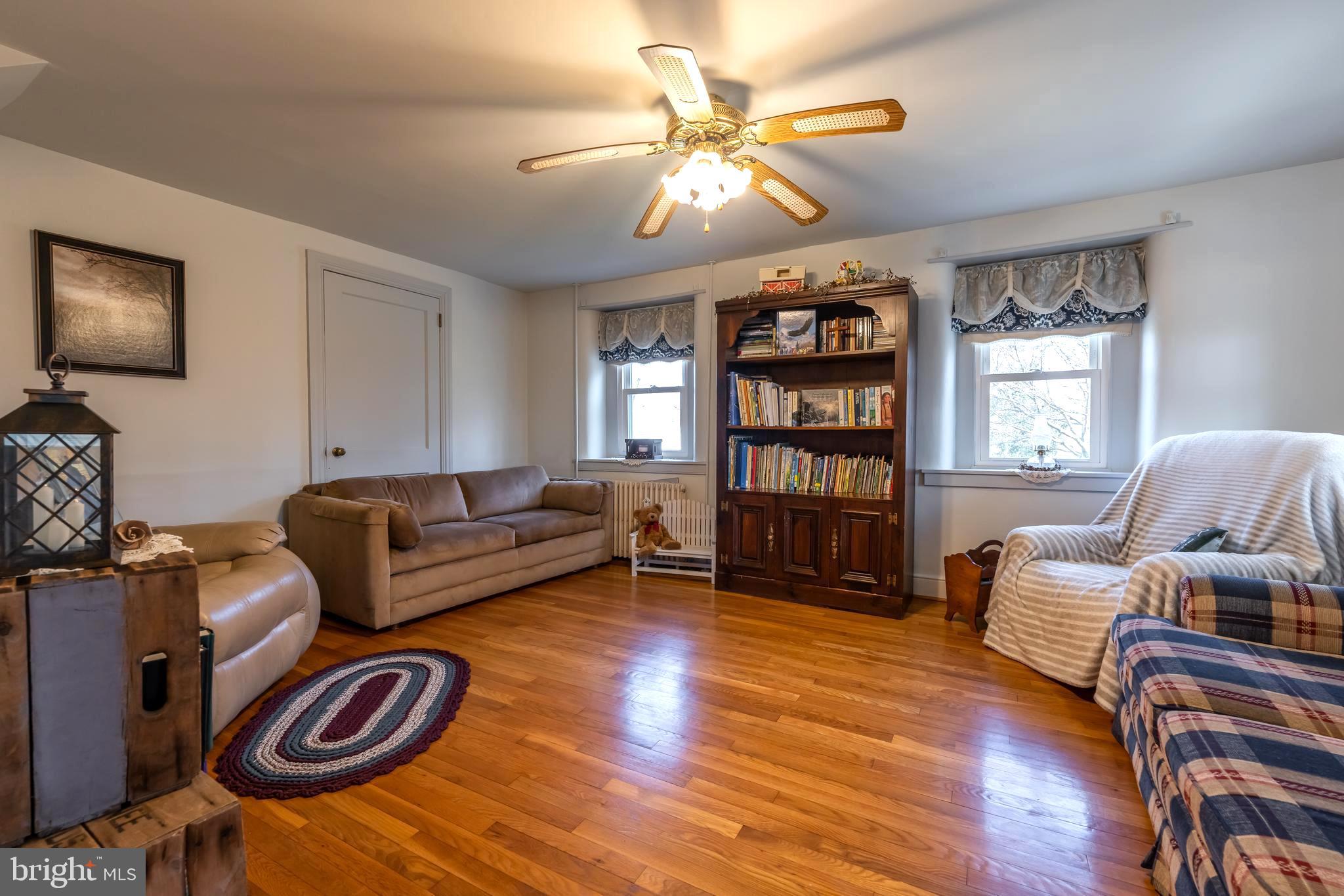 3013 Little Road Perkiomenville, PA 18074 - Photo 11 of 66 Living room