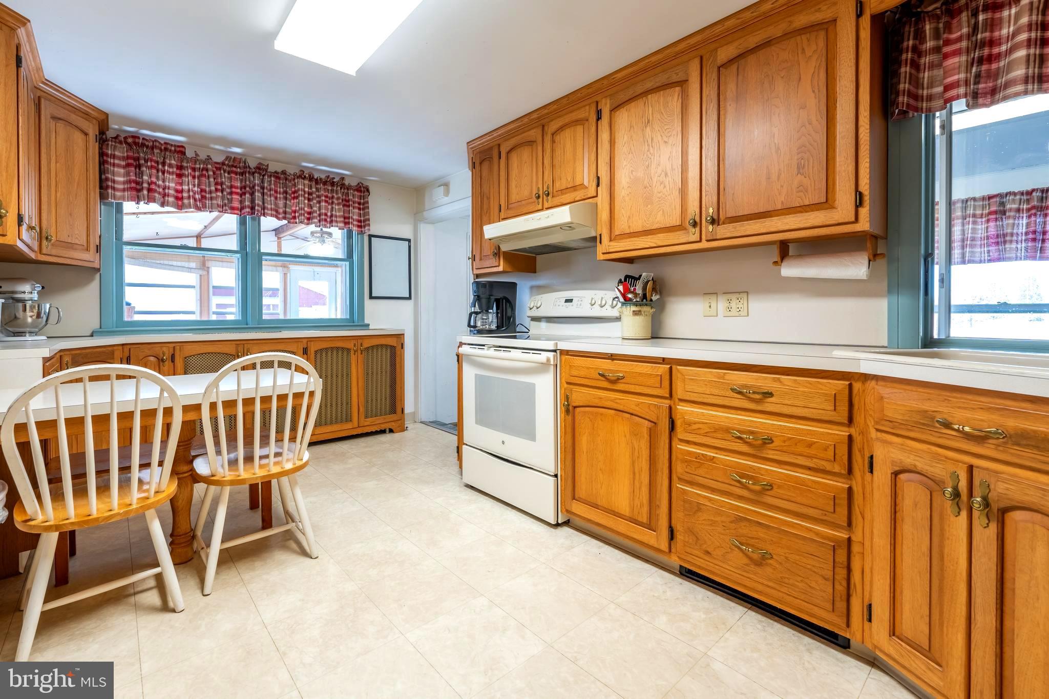 3013 Little Road Perkiomenville, PA 18074 - Photo 14 of 66 Kitchen with Oak cabinets