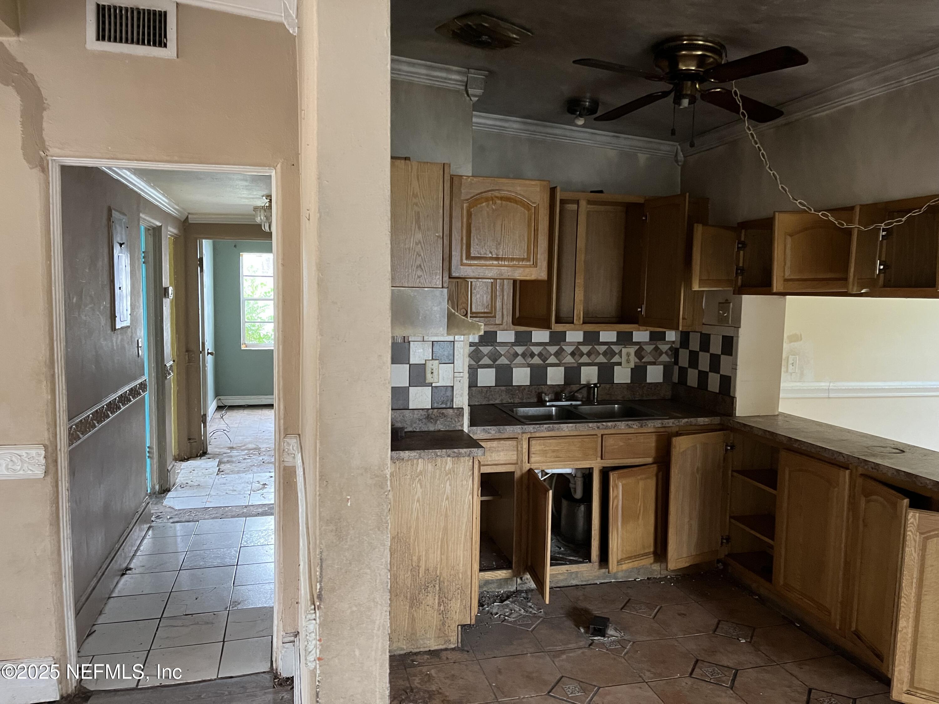 3602 Ardisia Road Jacksonville, FL 32209 - Photo 8 of 24 IMG_4271 copy