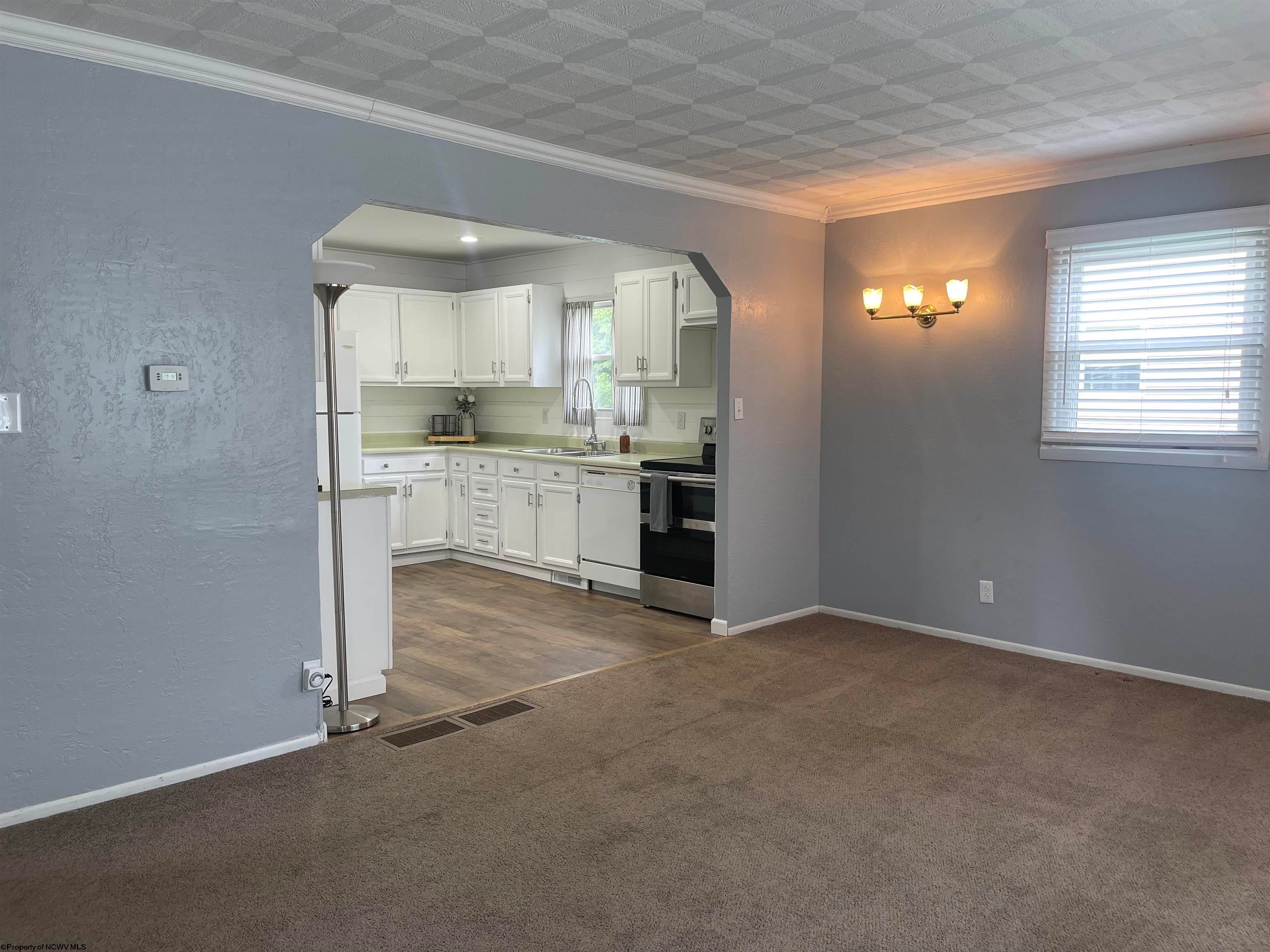 108 Wakefield Road Fairmont, WV 26554 - Photo 7 of 39 Gallery Image 7