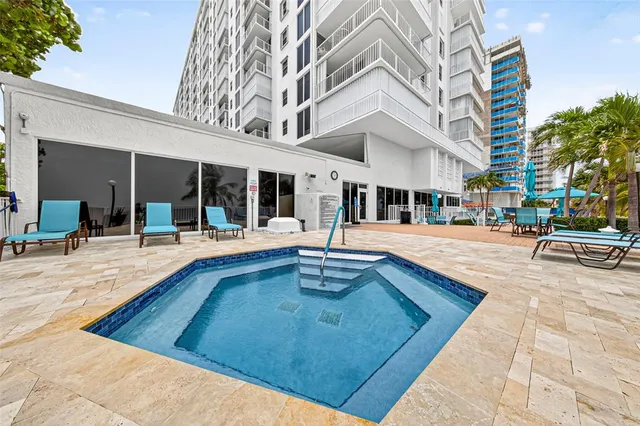 $799,000 | 1010 South Ocean Boulevard, Unit LPH7, Pompano Beach, FL 33062