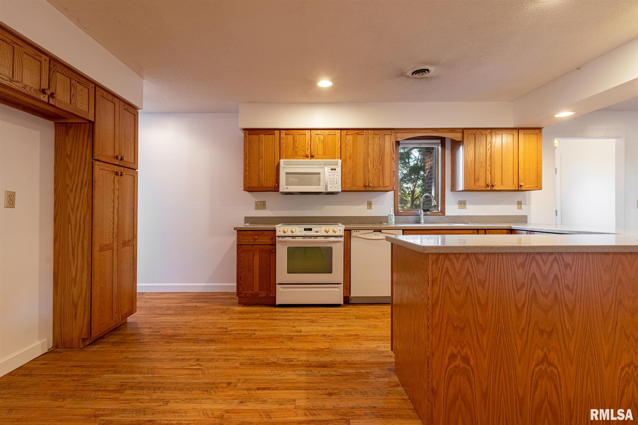 1640 North Reed Station Road Carbondale, IL 62901 - Photo 11 of 40